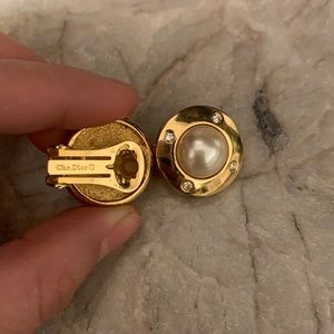 Vintage golden signed Dior earrings with rhinestones. Make me an offer!